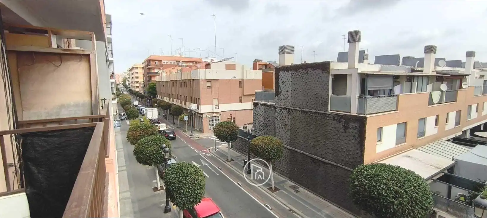 Vista exterior de Piso en venta en Paterna con Balcón