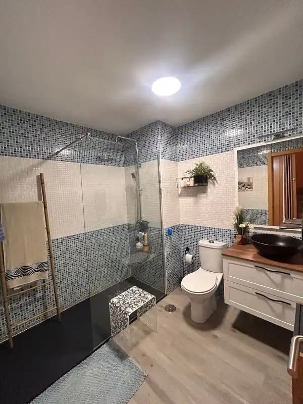 Detached homes for sale in Calle Diego de Mazariegos, 2, Nuevo Hospital