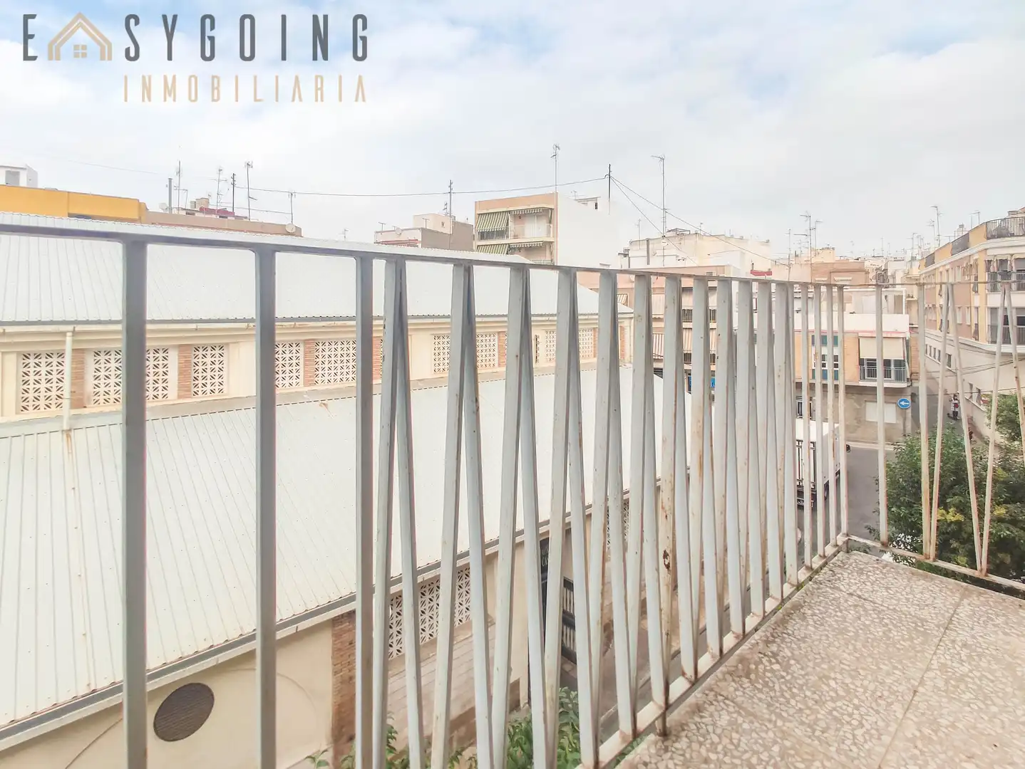 Vista exterior de Edificio en venta en Santa Pola