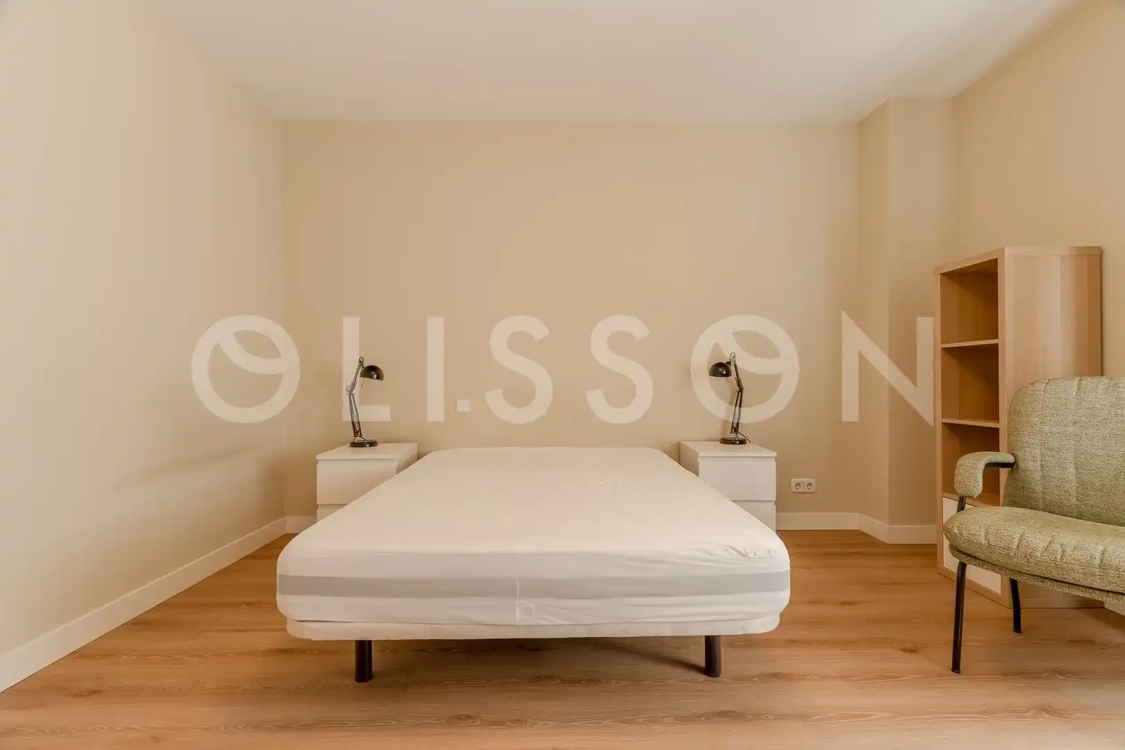Habitación de Piso en venta en Madrid con Calefacción, Terraza y Trastero