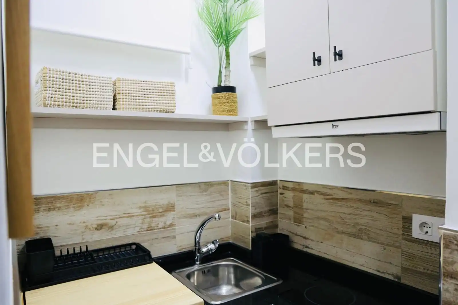 Cocina de Apartamento de alquiler en Madrid con Calefacción
