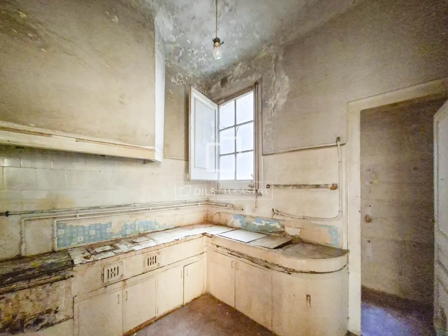 Cocina de Piso en venta en Barcelona con Terraza y Balcón