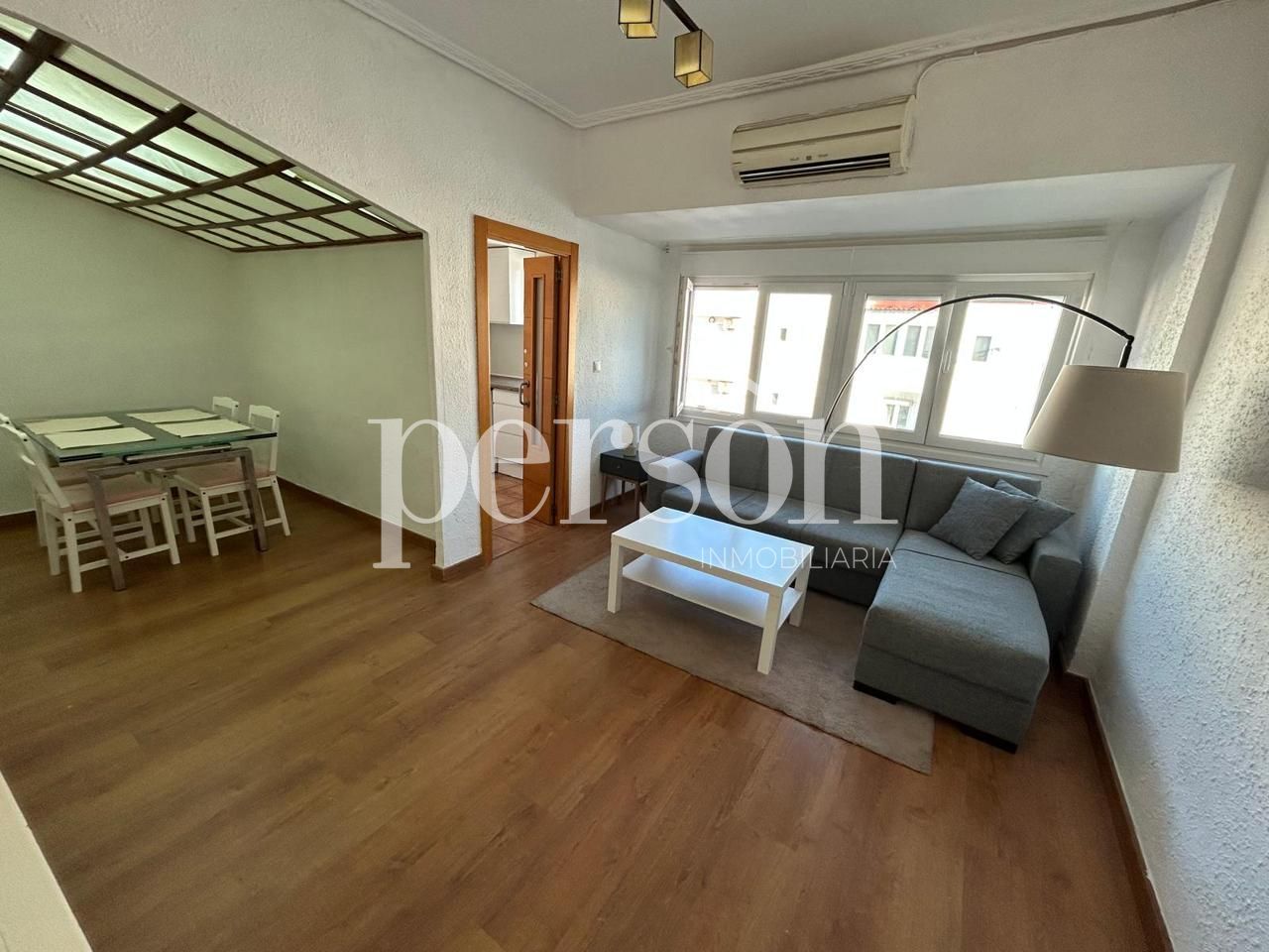 Living room of Attic to rent in Xirivella  with Air Conditioner, Private garden and Furnished