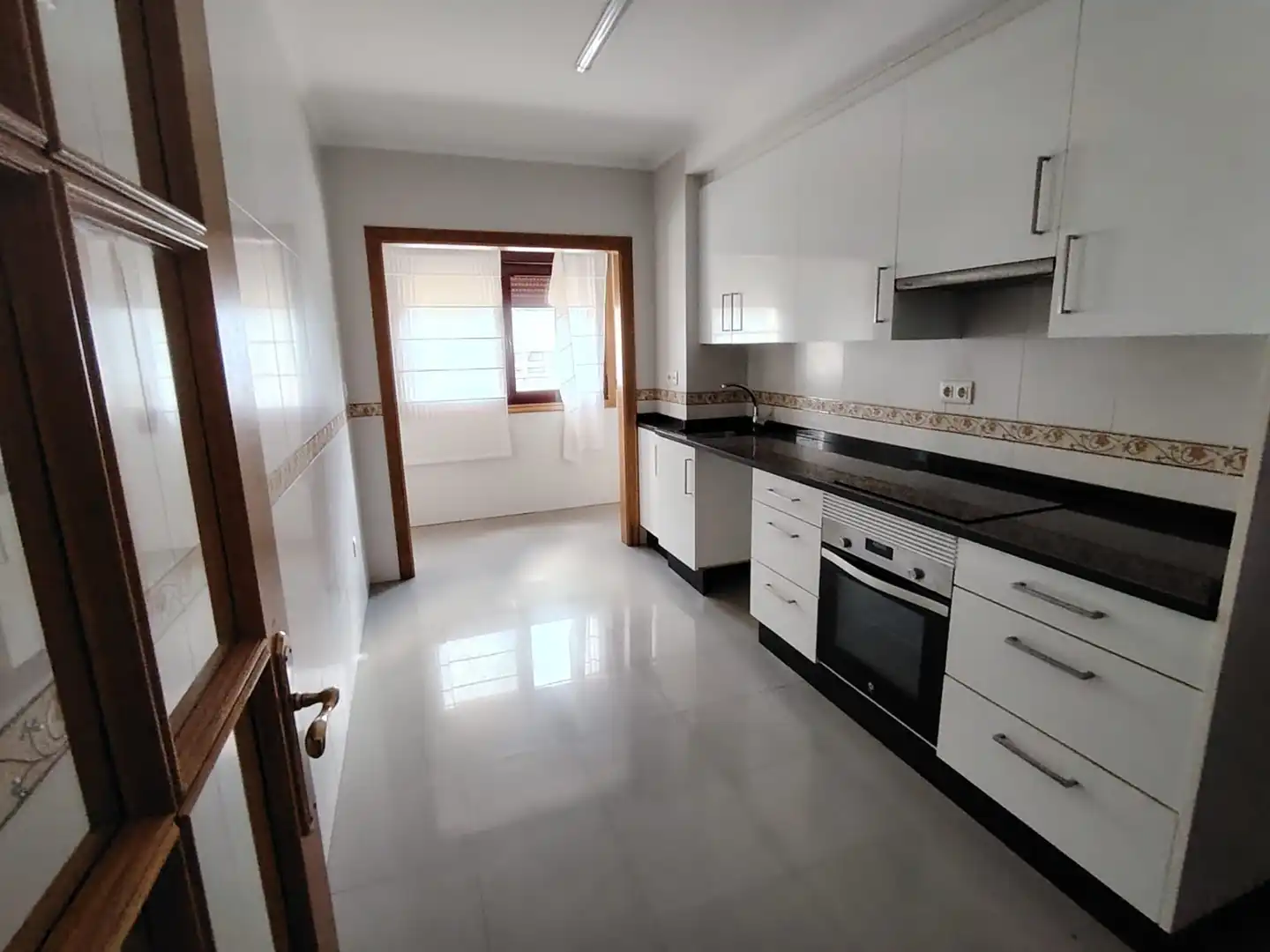 Kitchen of Flat for sale in A Rúa , Ourense