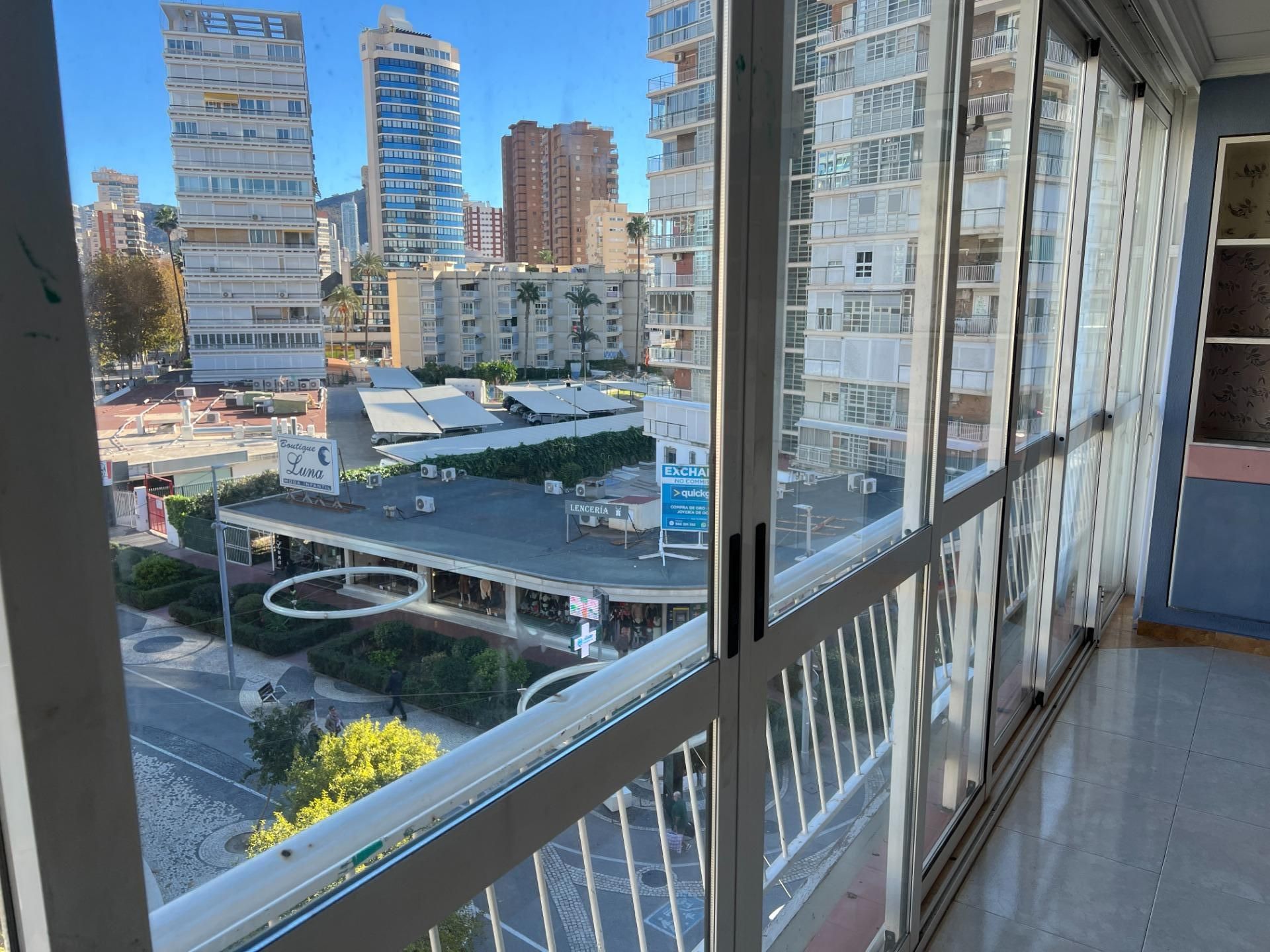 Vista exterior de Piso en venta en Benidorm con Aire acondicionado, Calefacción y Terraza
