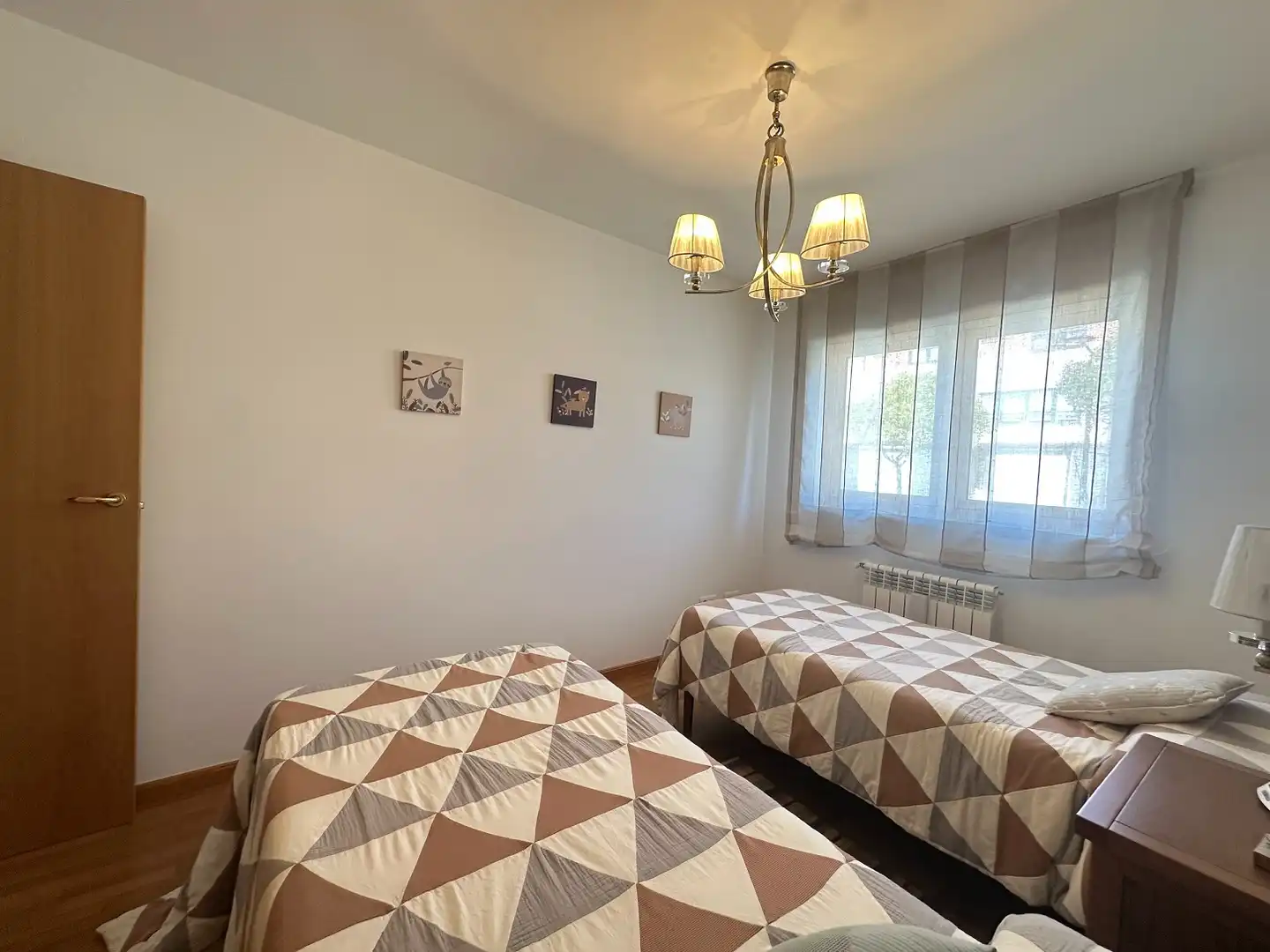 Habitación de Casa o chalet en venta en Santiago de Compostela  con Calefacción, Jardín privado y Parquet