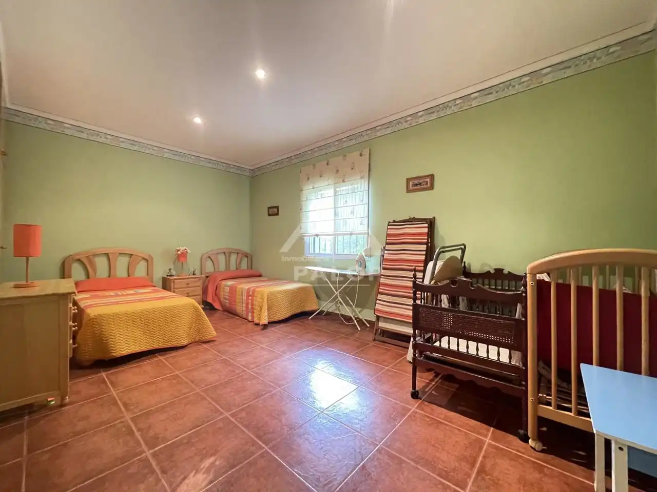 Habitación de Finca rústica en venta en La Pobla Llarga con Aire acondicionado, Jardín privado y Terraza