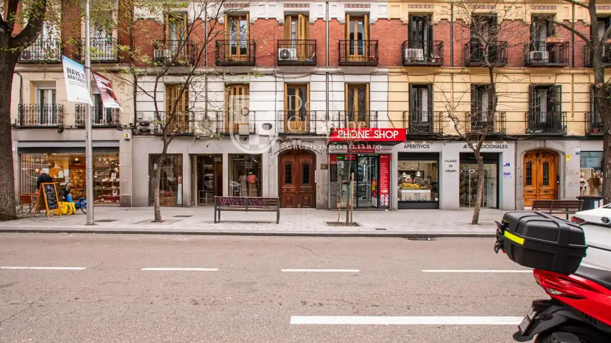 Flat for sale in Madrid  with Heating, Storage room and Balcony