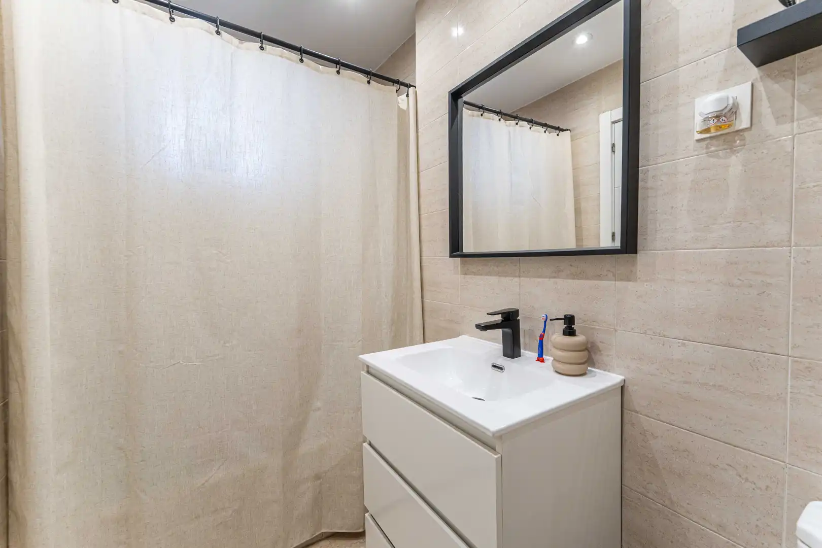Baño de Dúplex en venta en Arroyomolinos (Madrid) con Aire acondicionado, Calefacción y Terraza