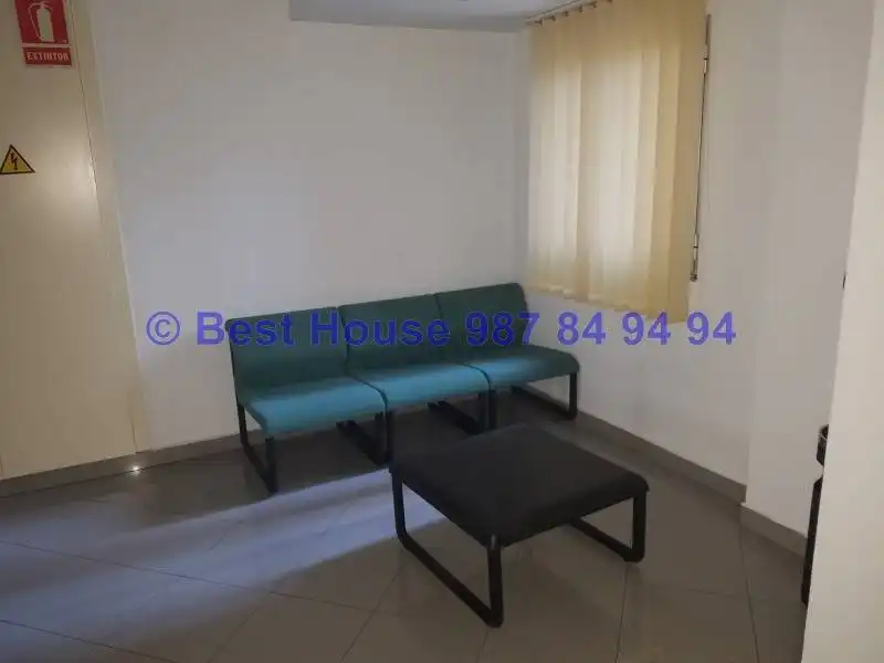 Büro zum Verkauf in Casco Antiguo