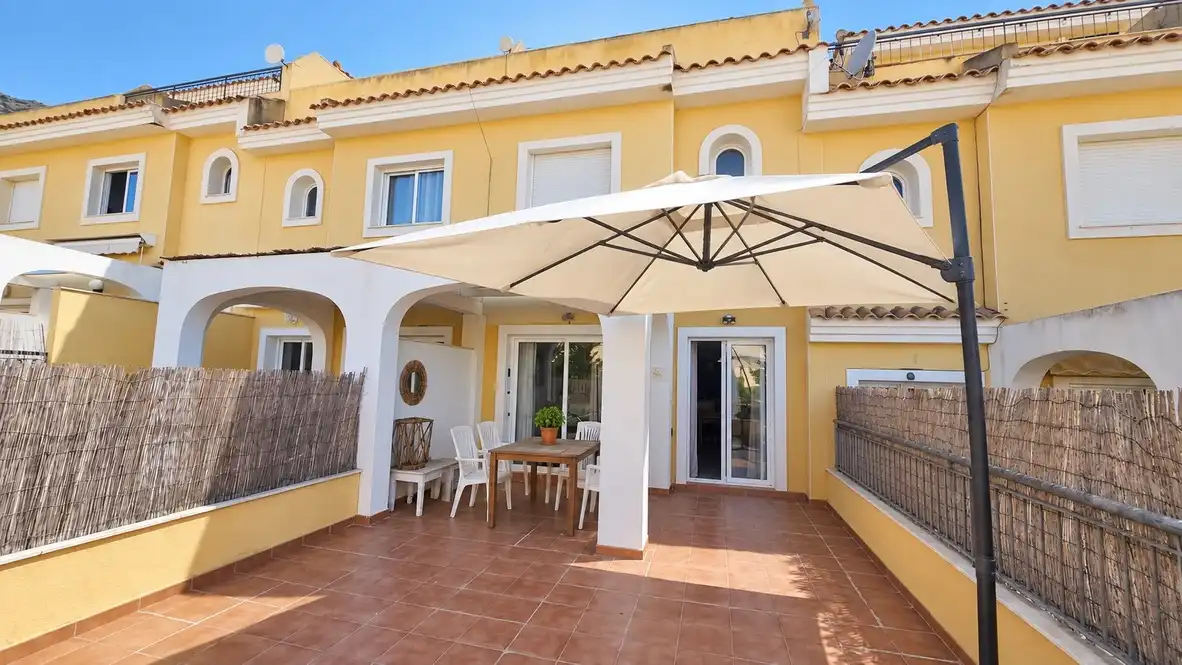 Chalet con piscina en alquiler en Partida Maryvilla 55G, imagen 6