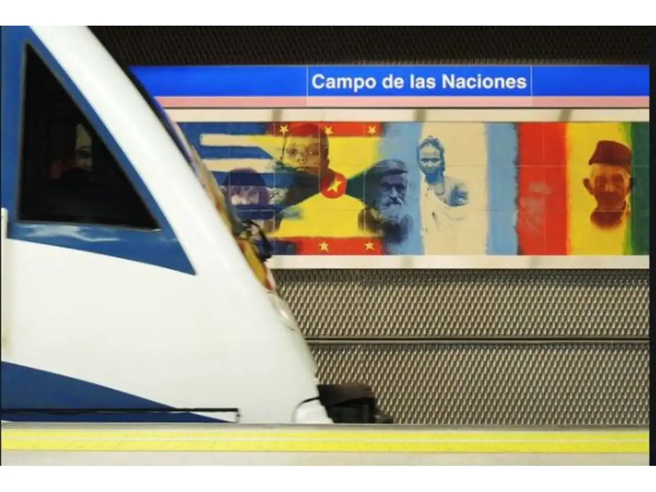 Exterior view of Office for rent in Madrid  with Air Conditioner, Heating and Alarm
