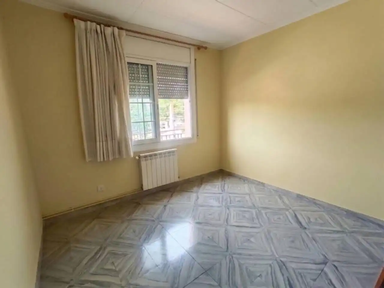 Habitación de Piso en venta en Caldes de Montbui con Calefacción, Terraza y Trastero