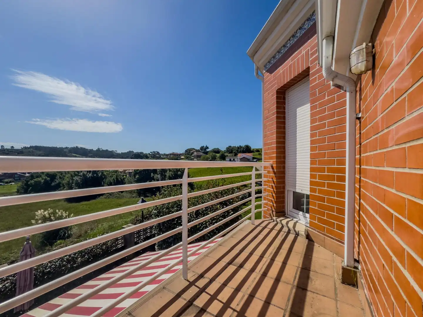 Terraza de Casa o chalet en venta en Camargo con Calefacción, Jardín privado y Parquet