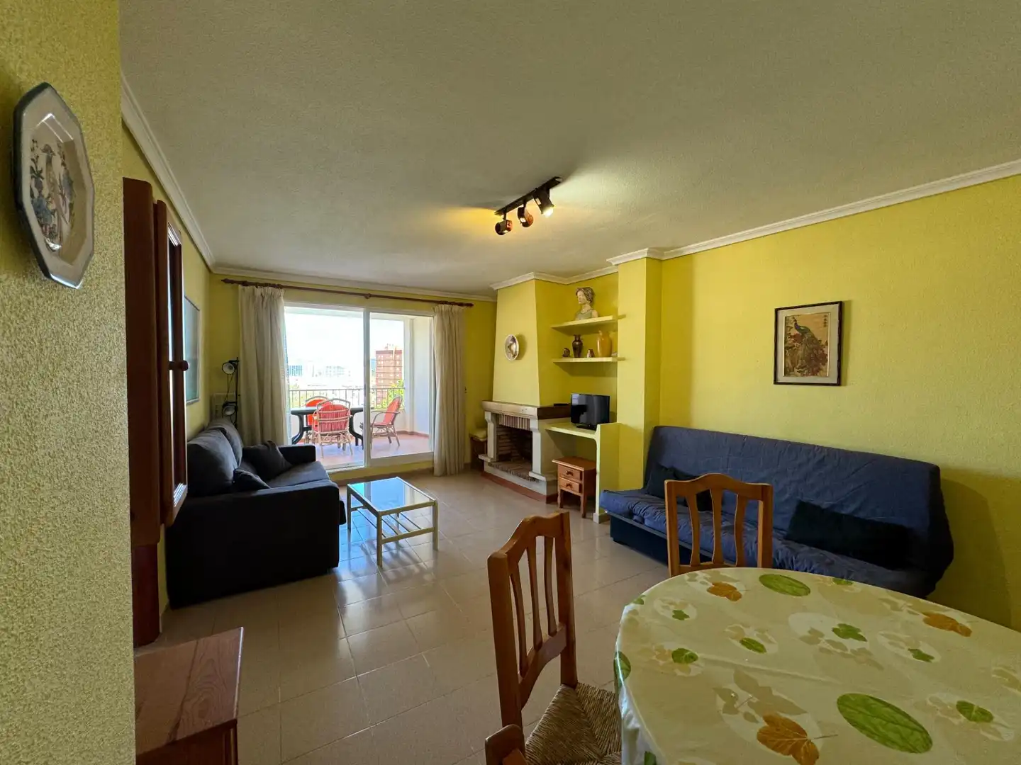 Sala d'estar de Apartament en venda en Oropesa del Mar / Orpesa amb Terrassa, Moblat i Piscina comunitària