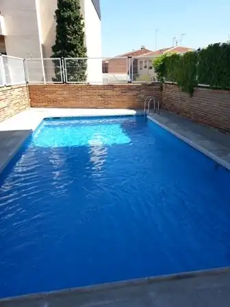 Piscina de Estudi de lloguer en Pozuelo de Alarcón amb Calefacció, Jardí privat i Parquet