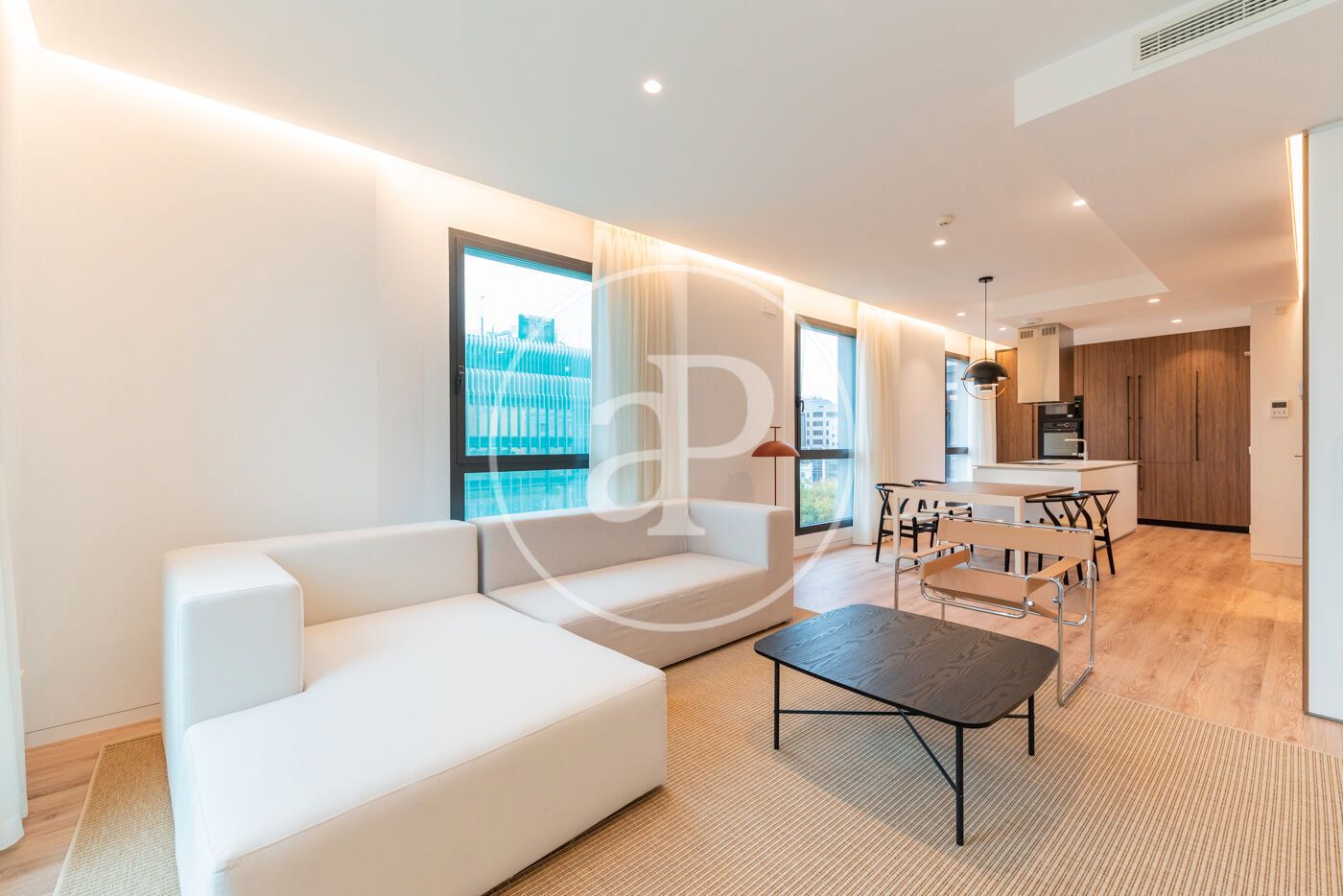 Living room of Flat to rent in  Madrid Capital  with Air Conditioner, Heating and Furnished