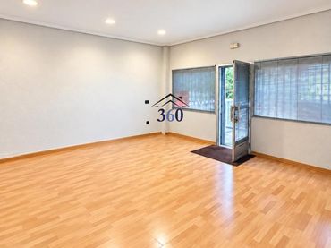Bajo en venta en Avenida Ruta de la Plata