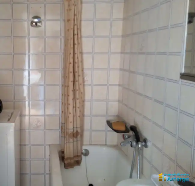 Bany de Casa o xalet en venda en Valderrey amb Calefacció i Moblat