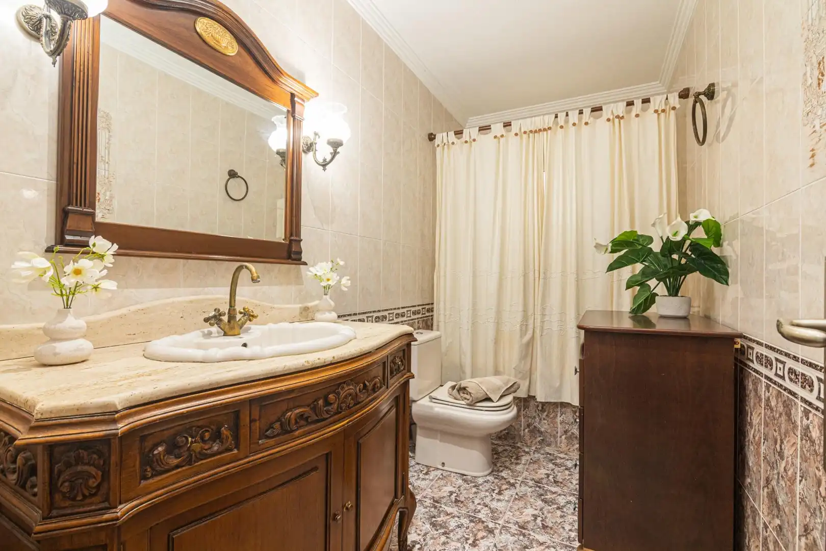 Baño de Planta baja en venta en Elche / Elx con Aire acondicionado, Calefacción y Terraza