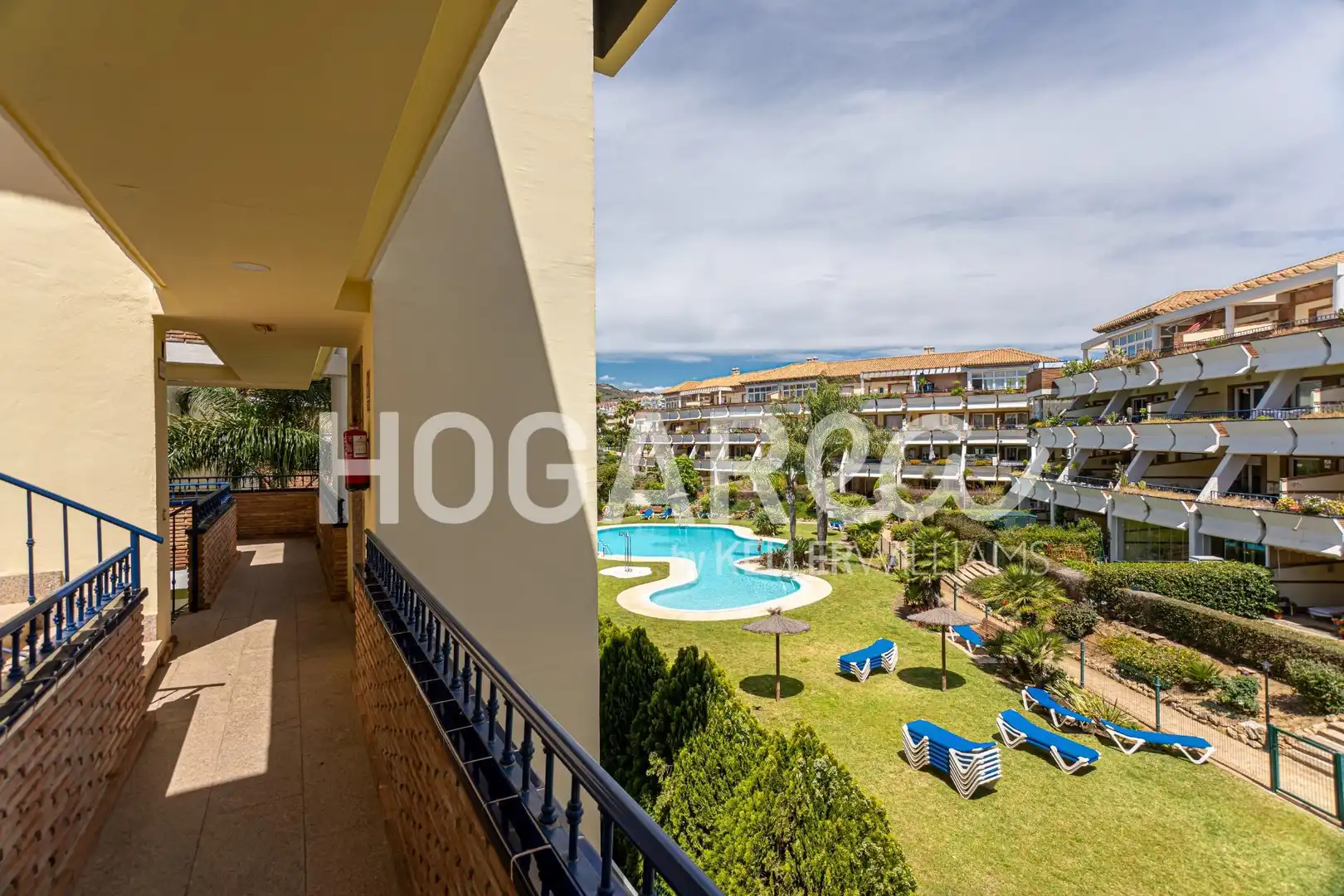 Piscina de Àtic en venda en Mijas amb Aire condicionat, Jacuzzi i Piscina comunitària