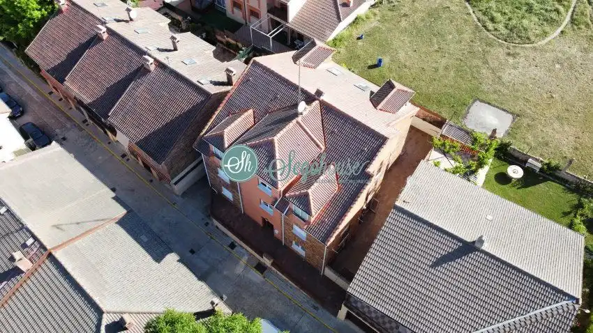 Vista exterior de Piso en venta en Bernuy de Porreros con Calefacción, Terraza y Trastero