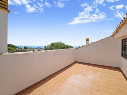 Terrassa de Àtic en venda en Marbella amb Aire condicionat, Terrassa i Piscina