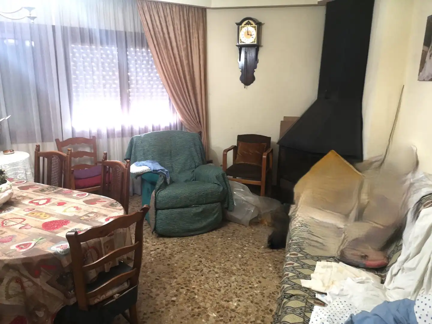 Sala d'estar de Casa adosada en venda en Alzira amb Terrassa, Traster i Moblat