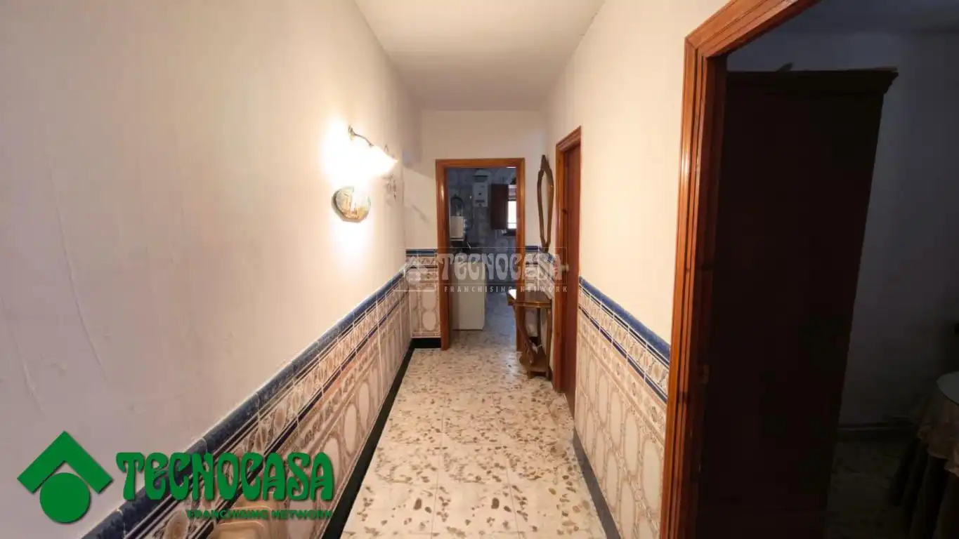 Einfamilien-Reihenhaus zum Verkauf in La Puebla de Montalbán mit Heizung, Privatgarten und Terrasse