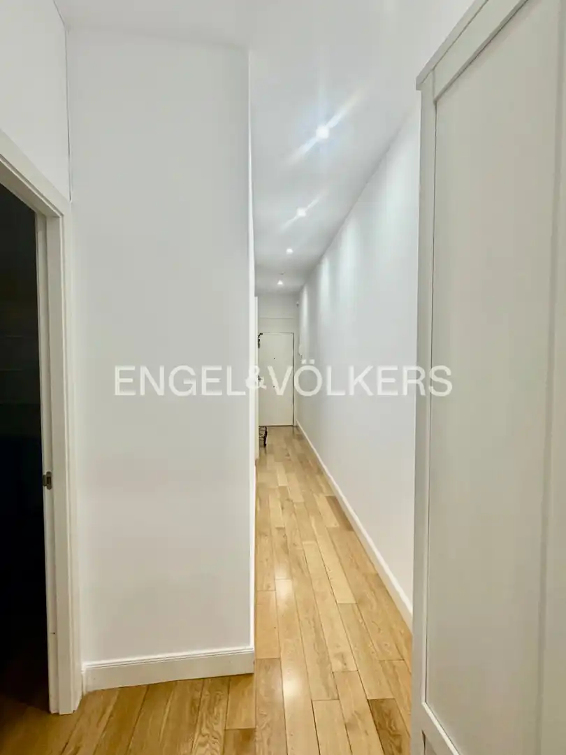 Wohnung zur Miete in Madrid mit Heizung, Möbliert und Balkon
