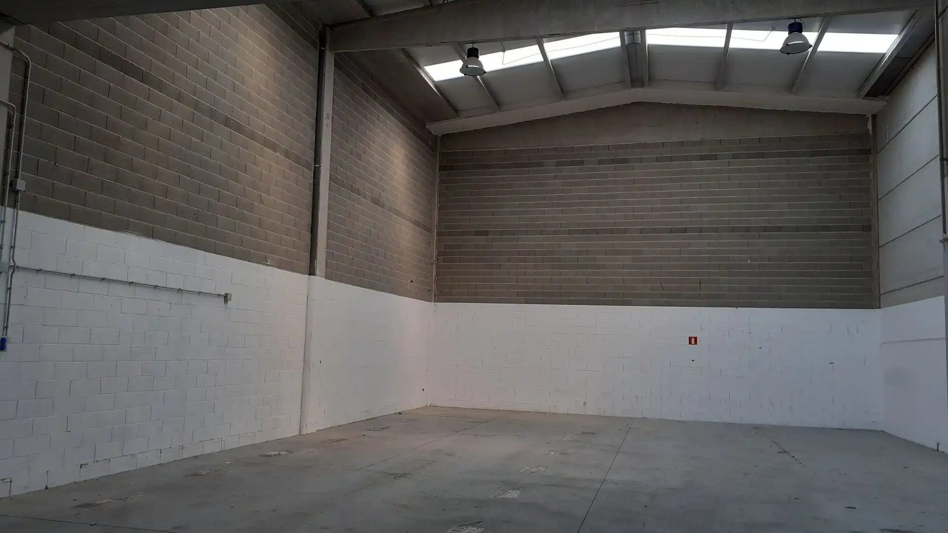 Nave industrial en alquiler en Can Vinyals, imagen 3