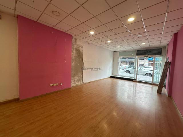 Local comercial en Alquiler en Mariñamansa