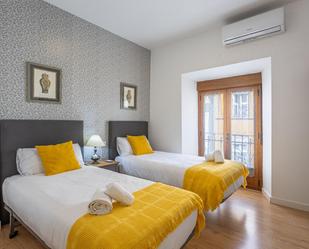 Bedroom of Apartment for sale in  Sevilla Capital  with Air Conditioner, Heating and Terrace