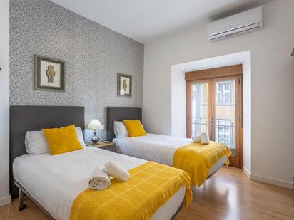 Bedroom of Apartment for sale in  Sevilla Capital  with Air Conditioner, Heating and Terrace