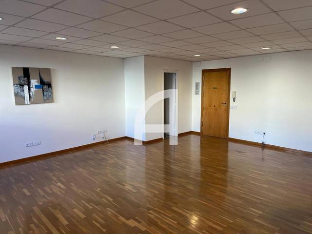 Oficina en Alquiler en CARRER DE LA FONT VELLA en Barri del Centre