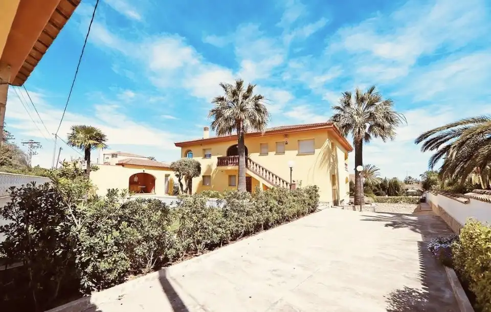 Detached house with garden for sale in El Puerto