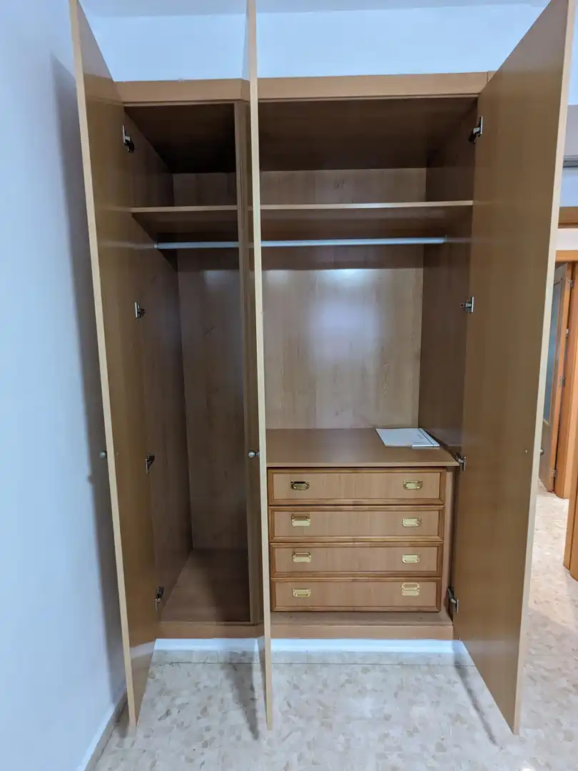 Habitación de Piso de alquiler en Rafelbuñol / Rafelbunyol con Aire acondicionado, Calefacción y Amueblado