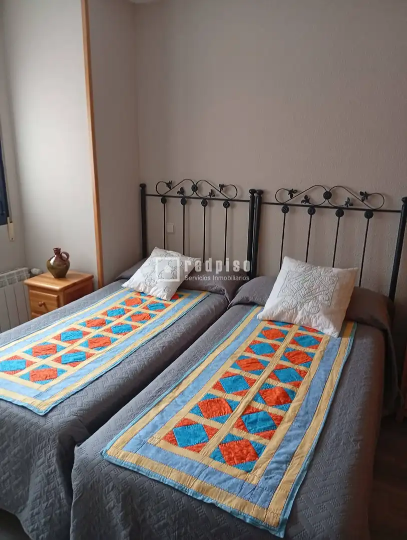 Habitación de Dúplex en venta en Madrid con Terraza