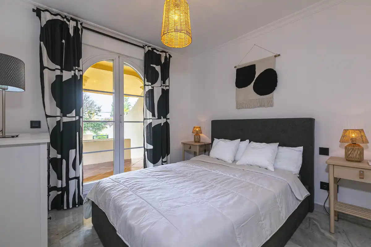 Bedroom of Apartments for sale in Marbella  with Air Conditioner, Heating and Terrace