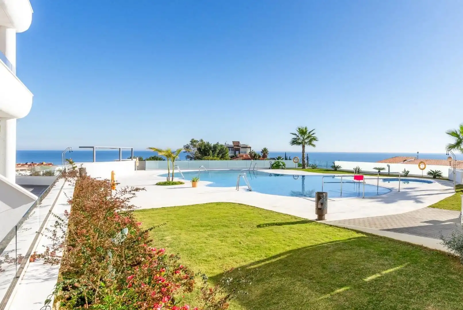 Piscina de Apartament en venda en Fuengirola amb Aire condicionat, Calefacció i Terrassa