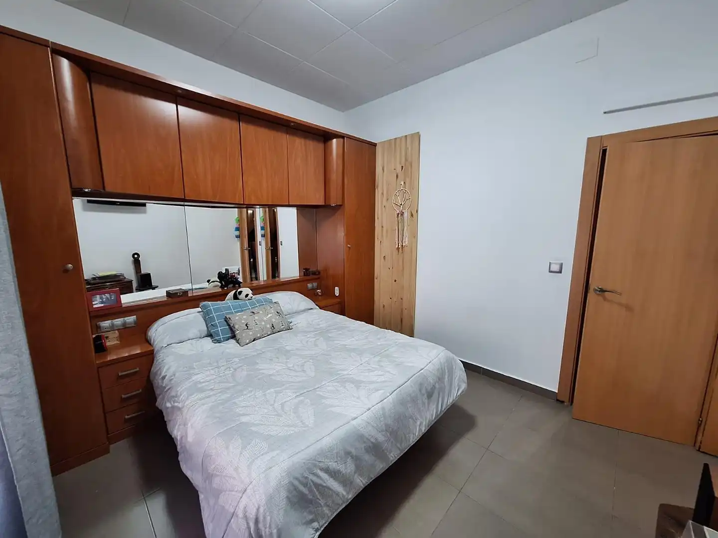 Habitación de Planta baja en venta en L'Hospitalet de Llobregat con Aire acondicionado
