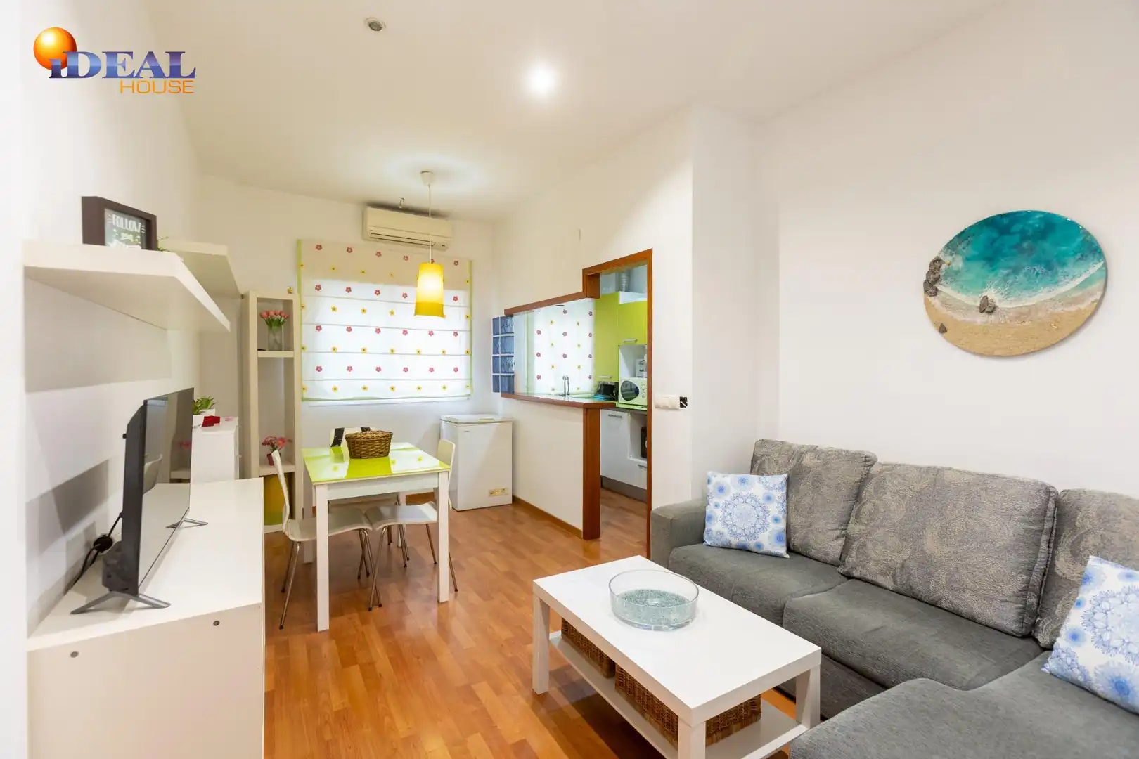 Sala de estar de Piso en venta en Motril con Aire acondicionado y Amueblado
