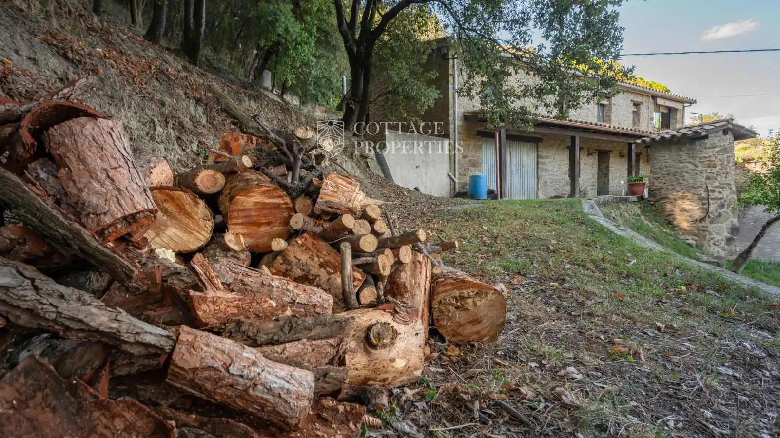 Vista exterior de Finca rústica en venta en Sant Miquel de Campmajor con Calefacción y Piscina