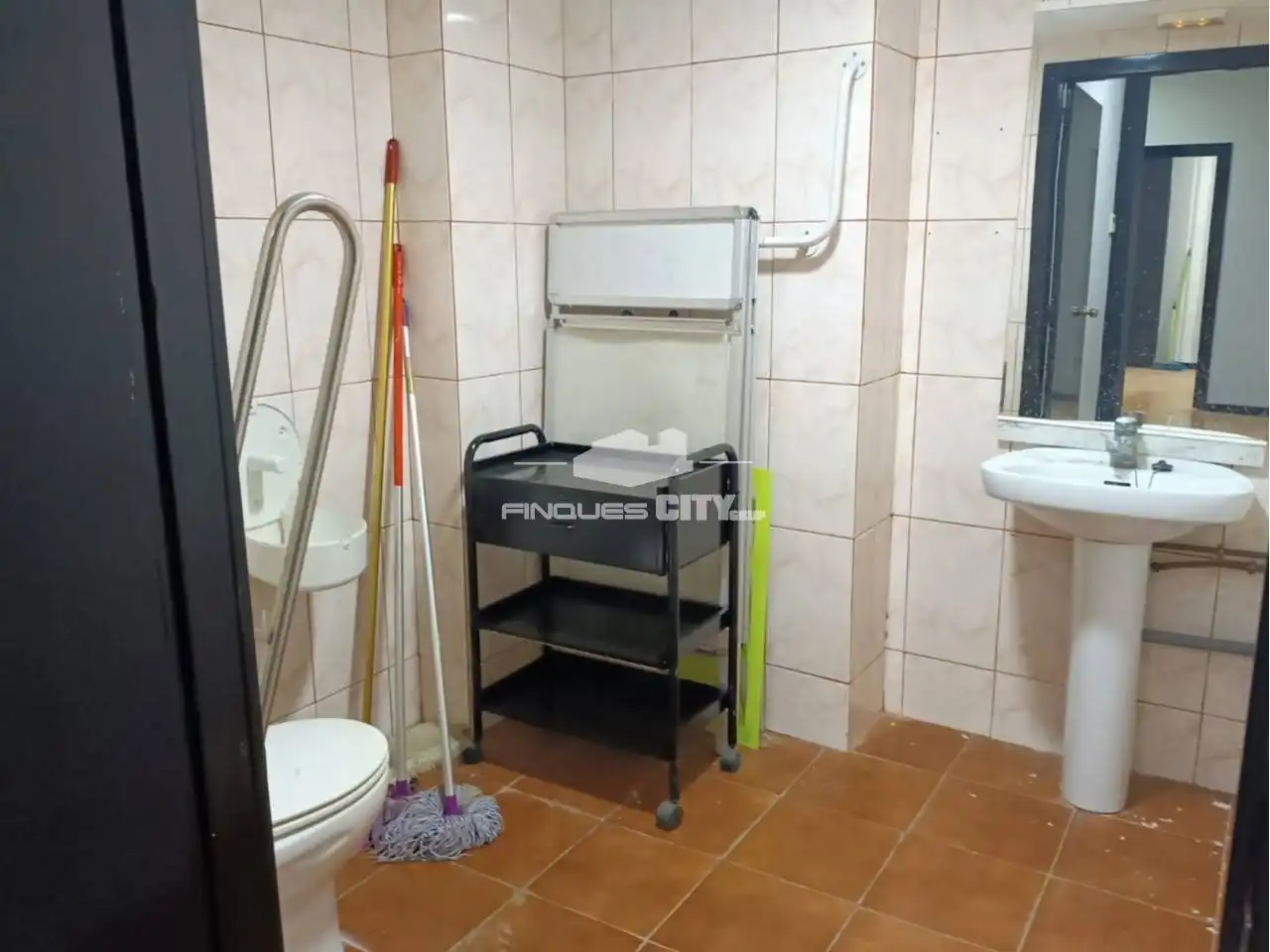 Business premises to rent in Plaza Reis Catòlics 11, imagen 12
