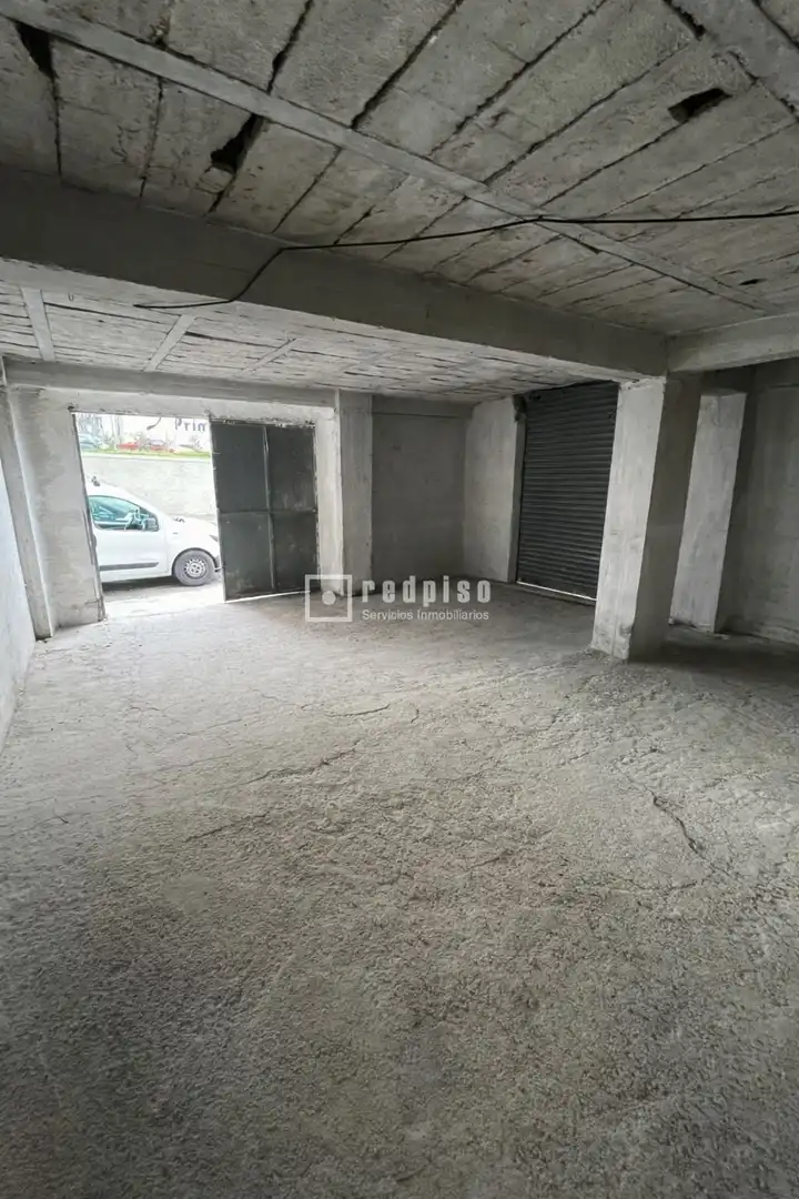 Parking de Local en venta en Madrid