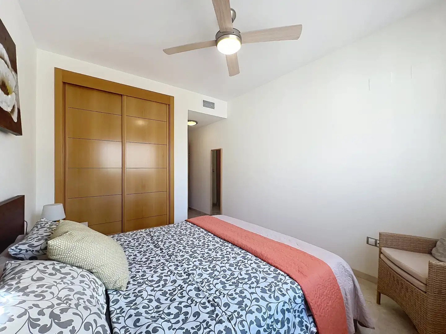 Dormitori de Apartament en venda en Manilva amb Aire condicionat, Terrassa i Traster