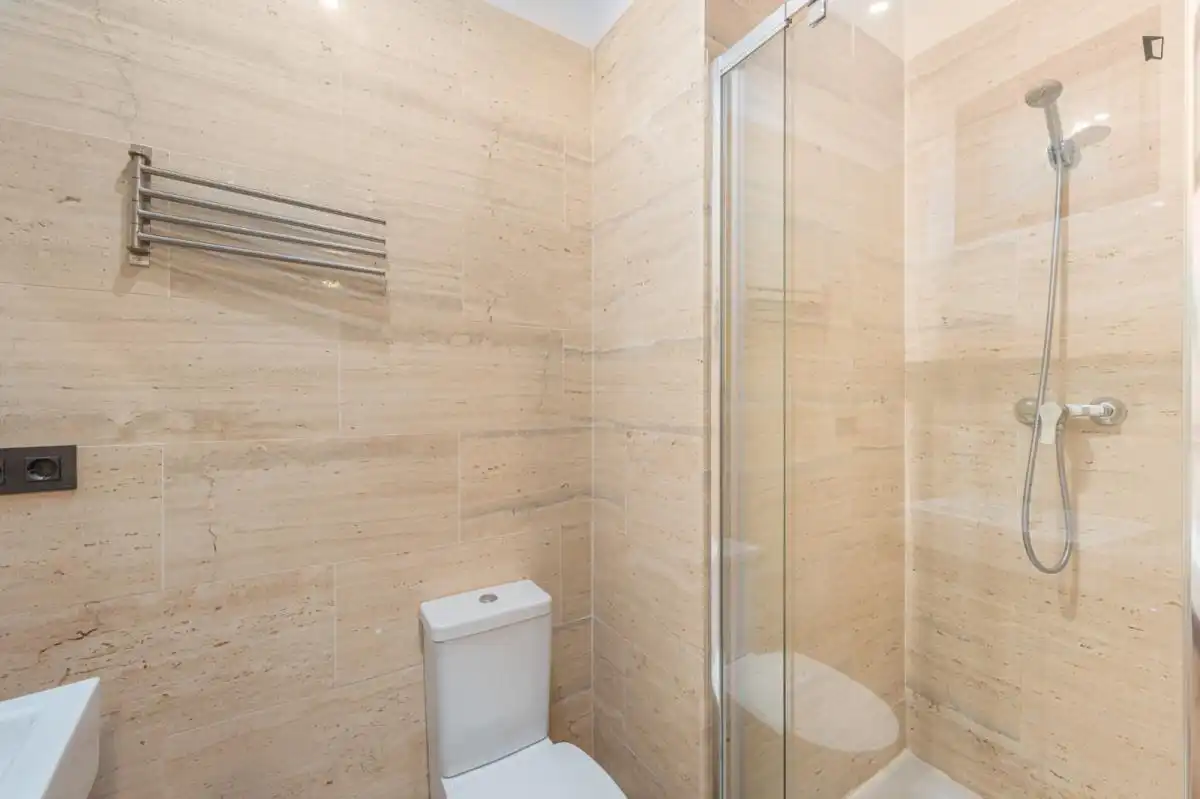 Bany de Apartament de lloguer en Málaga amb Aire condicionat, Moblat i Forn