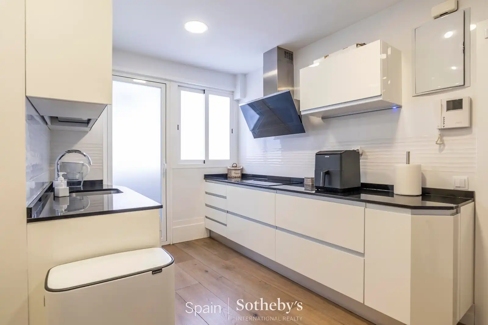 Cuina de Apartament en venda en Madrid amb Aire condicionat, Calefacció i Traster