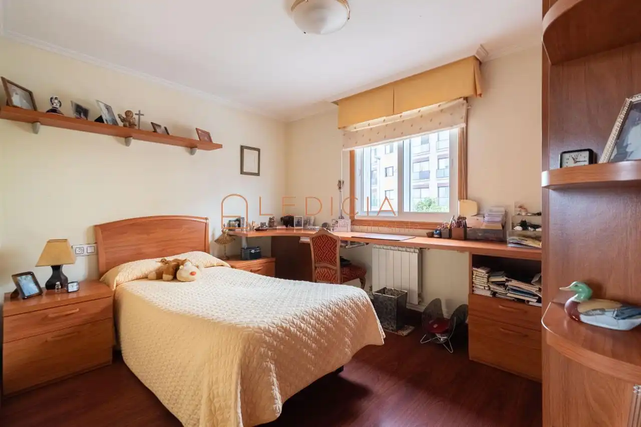 Bedroom of Houses for sale in Vigo   with Heating, Terrace and Storage room