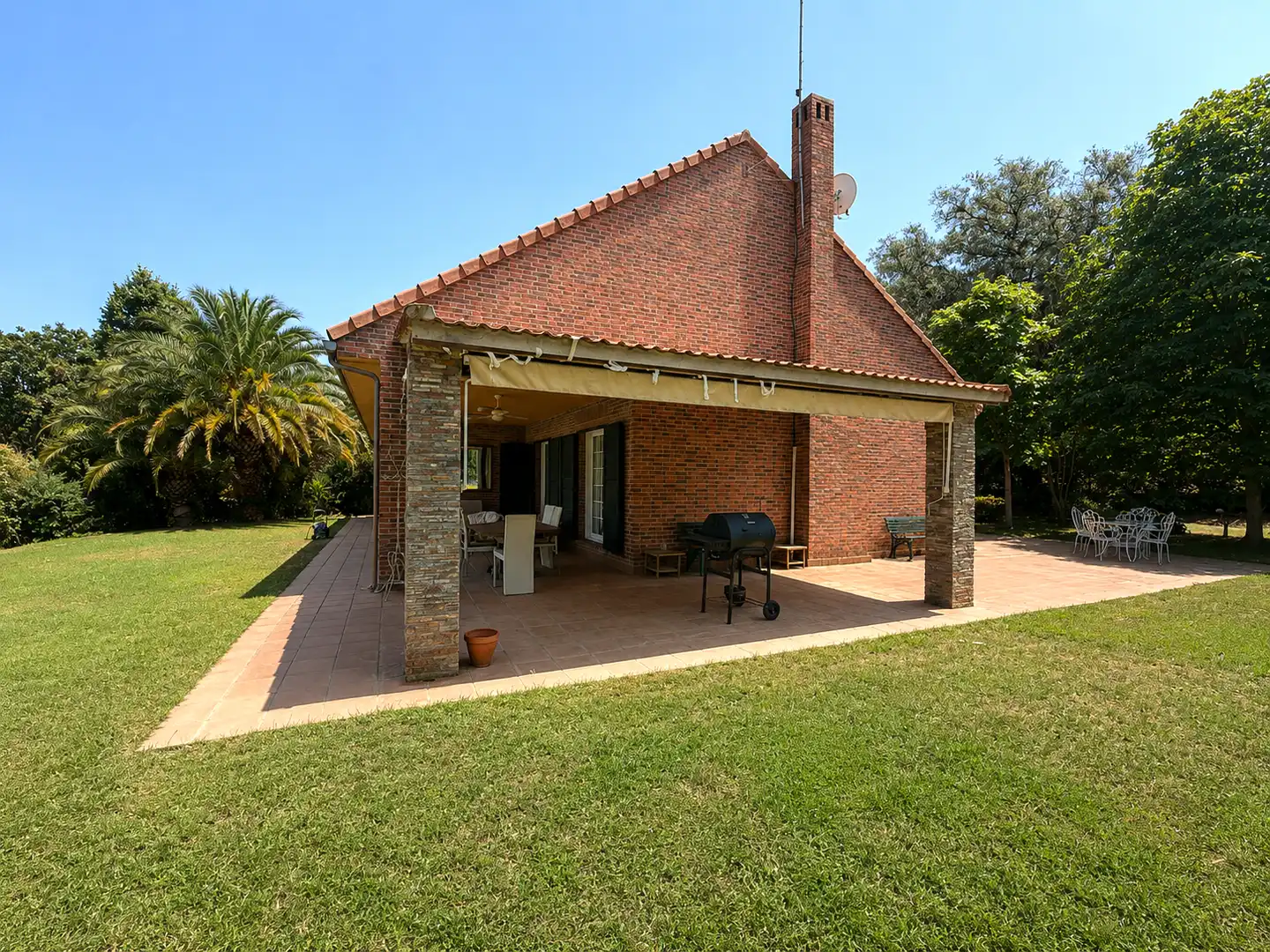 Terraza de Casa o chalet de alquiler con opción a compra en Ciudalcampo con Aire acondicionado, Calefacción y Jardín privado